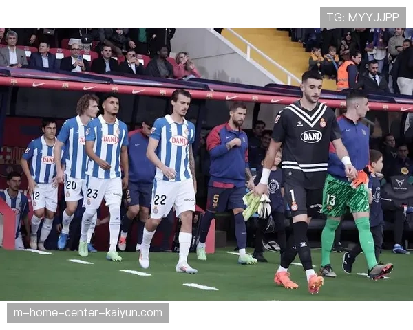 枪手欧冠七连胜仅失两球 高位逼抢战术铸就完美防线 枪手欧冠七连胜仅失两球 高位逼抢战术铸就完美防线